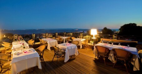 GLK PREMIER Regency Suites Spa Special Class - Image 11