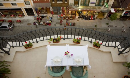 GLK PREMIER Regency Suites Spa Special Class - Image 42