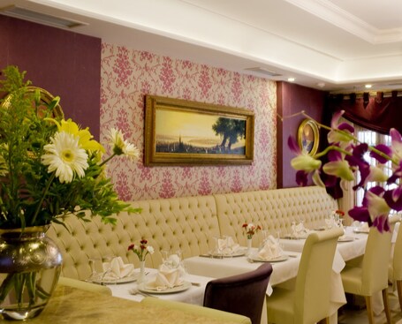GLK PREMIER Regency Suites Spa Special Class - Image 68