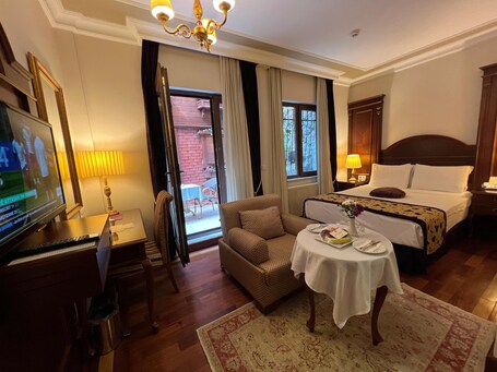 GLK PREMIER Regency Suites Spa Special Class - Image 36