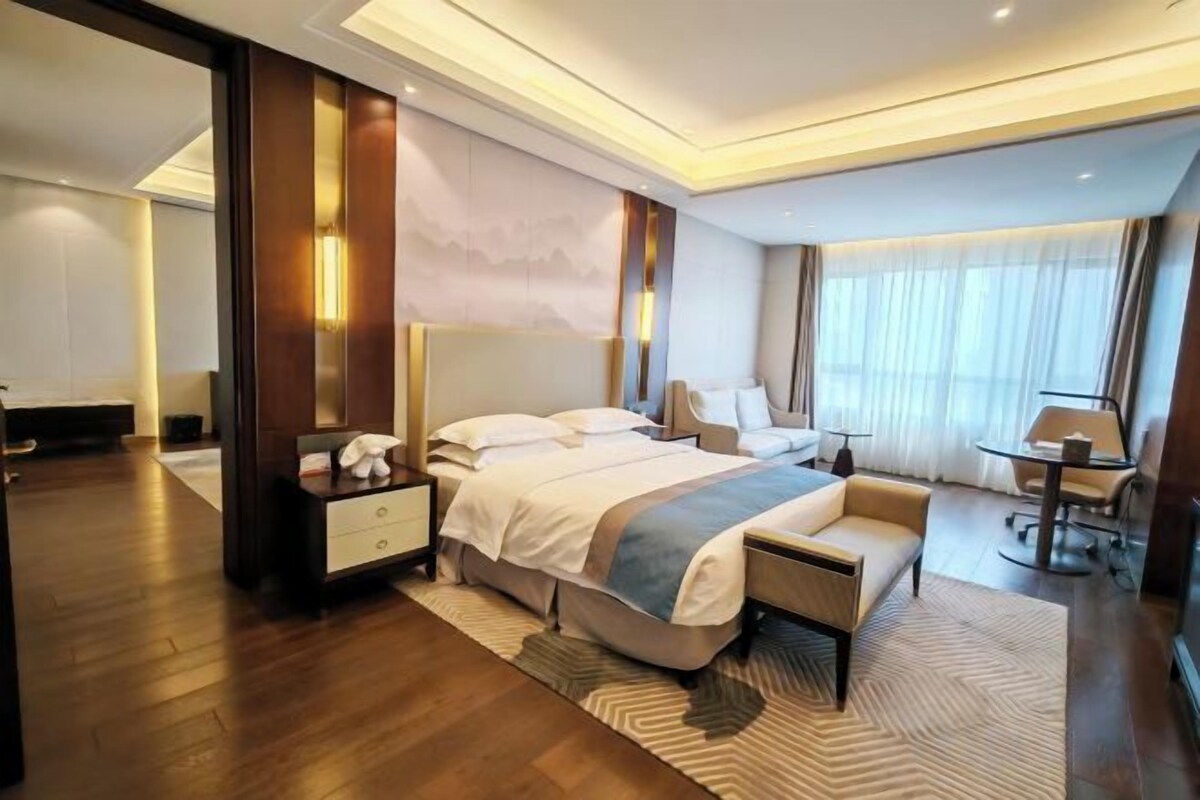 Family Connecting Suite