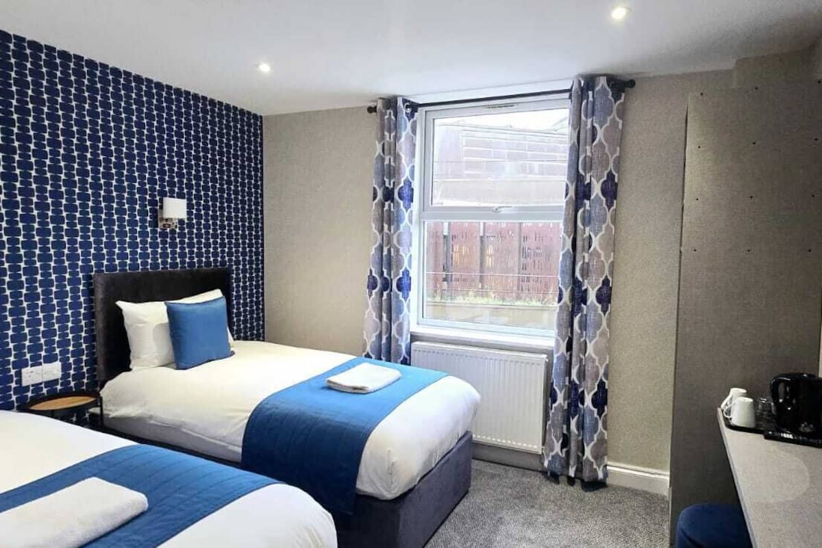 雙床房, 獨立浴室 | 低過敏寢具、免費無線上網、床單