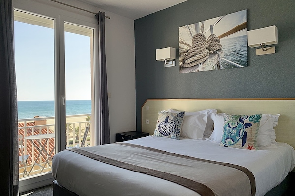 Comfort Double Room, Sea View | In-room safe, desk, iron/ironing board, free WiFi