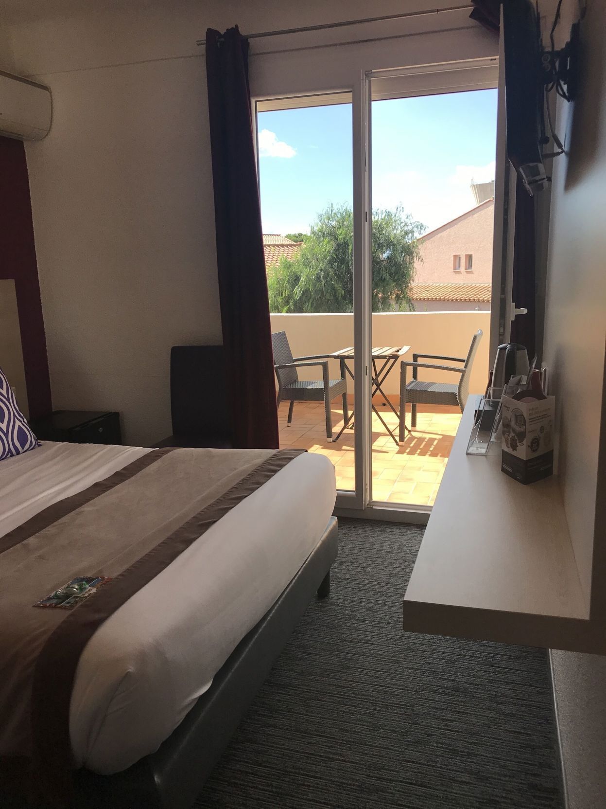 In-room safe, desk, iron/ironing board, free WiFi