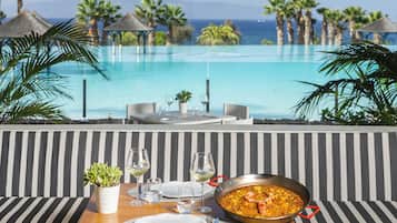 9 restaurants, spécialités Cuisine internationale