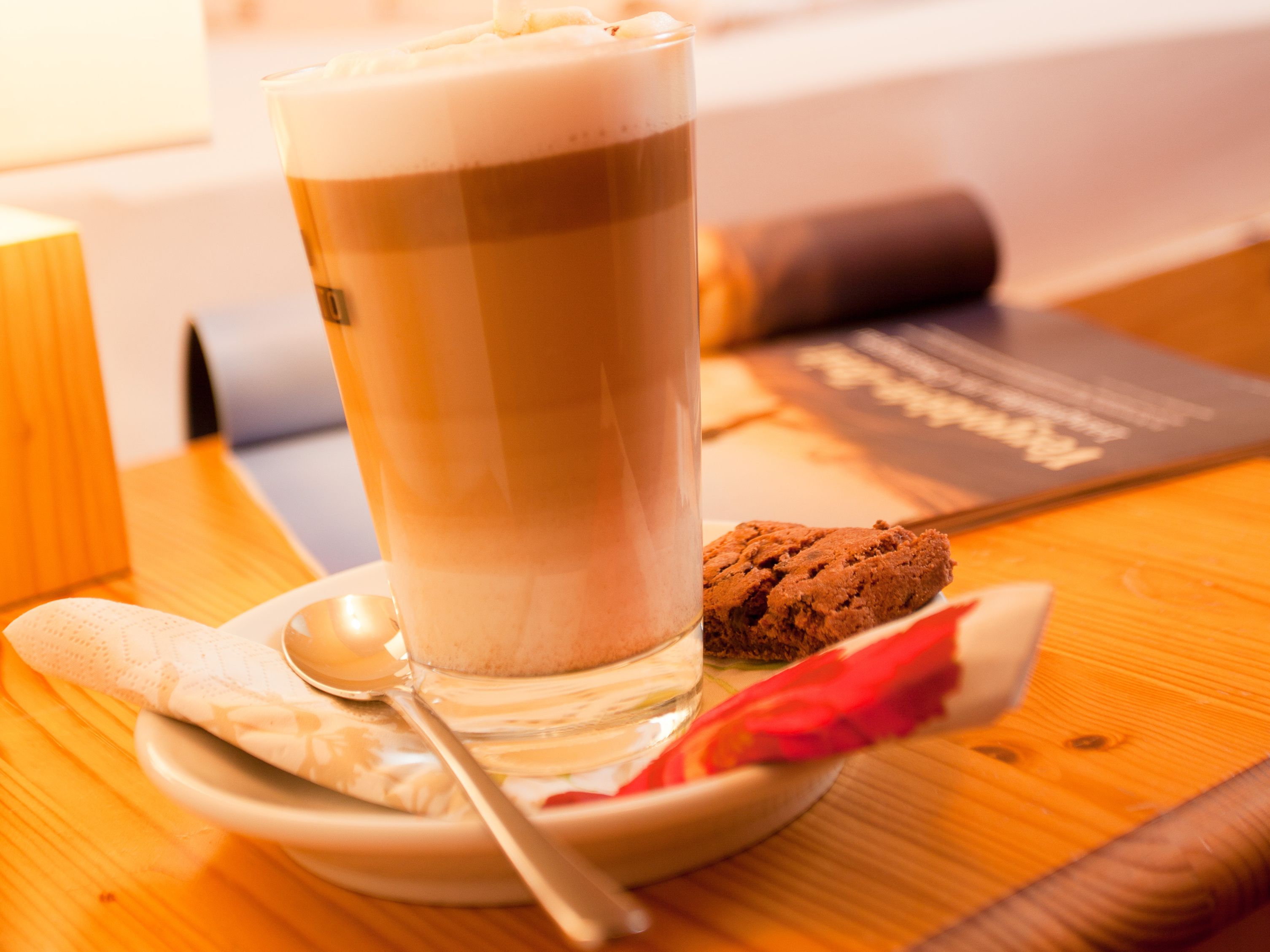 single room | minibar, desk, free wifi, bed sheets