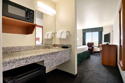 Travelodge by Wyndham Bill WY Thunder Basin Ntl Grassland