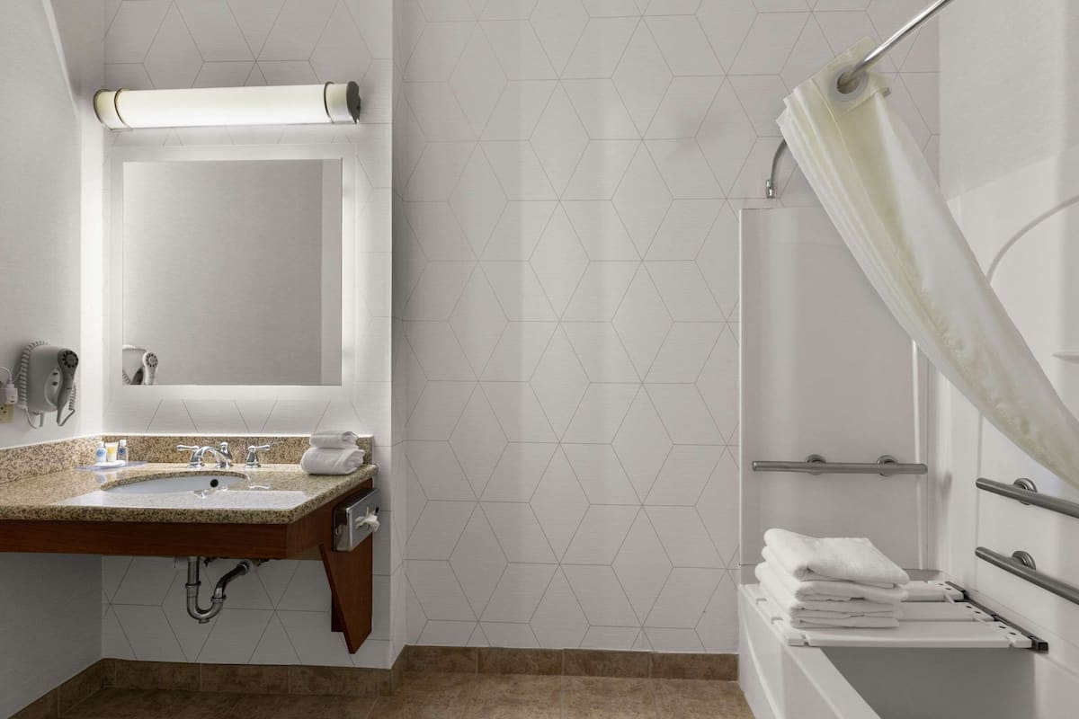 room, 2 queen beds, accessible, non smoking | bathroom | combined shower/bathtub, hydromassage showerhead, free toiletries