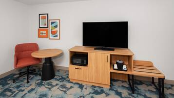 Room, 1 King Bed with Sofa bed, Non Smoking | Desk, iron/ironing board, free WiFi, bed sheets