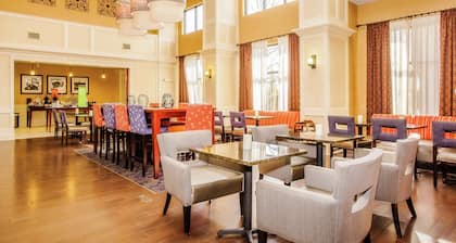 Hampton Inn & Suites Sevierville @ Stadium Drive