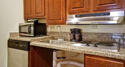 Homewood Suites by Hilton Charleston Airport