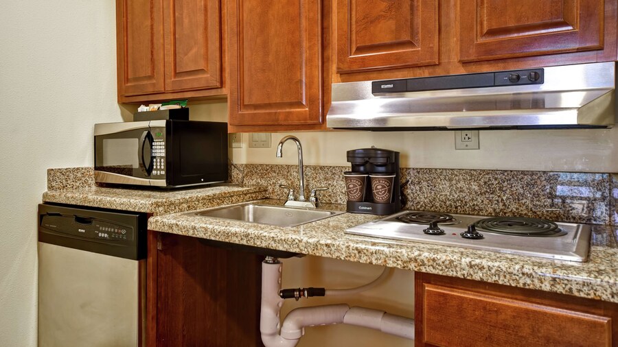 Homewood Suites by Hilton Charleston Airport