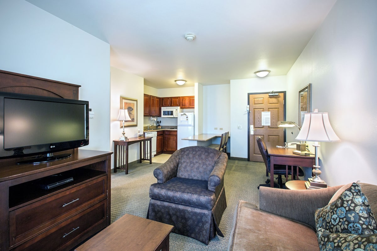 1 bedroom, desk, laptop workspace, iron/ironing board