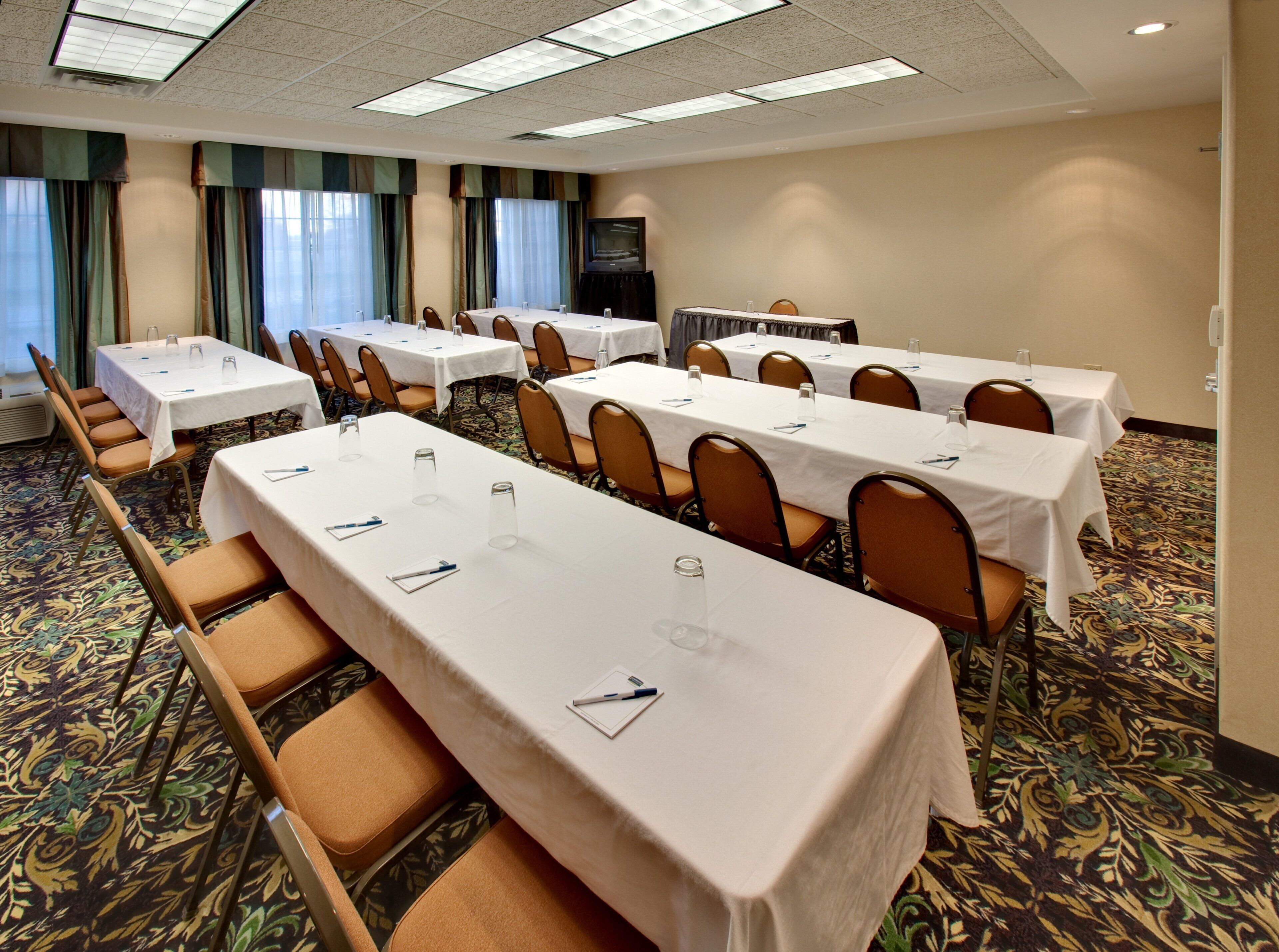Photo - Staybridge Suites Rockford by IHG