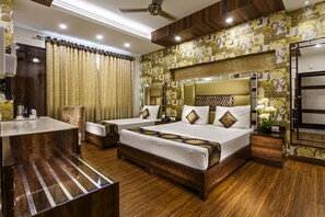 Superior Triple Room | Memory-foam beds, minibar, in-room safe, individually decorated - Hotel Sunstar Heritage (New Delhi)