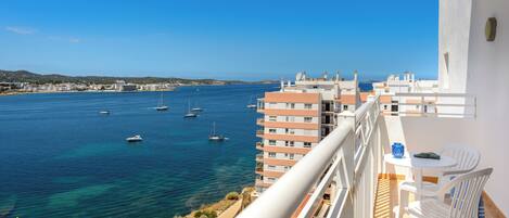 Twin Room, Sea View | Terrace/patio