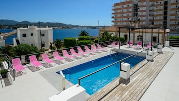 Outdoor pool, sun loungers