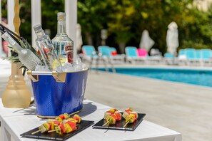 Poolbar