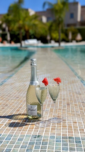 Champagne service - The Palm Star Ibiza - Adults Only (Sant Josep de sa Talaia)