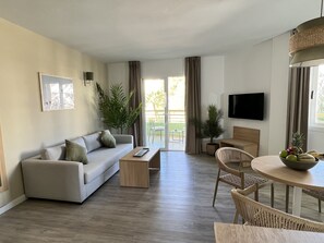 Coffres-forts dans les chambres, chambres insonorisées, Wi-Fi gratuit