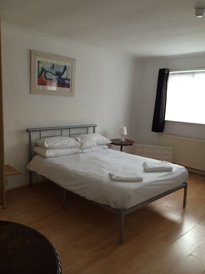 Free cots/infant beds, free WiFi