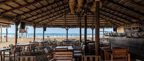 40-Zoll-LCD-Fernseher mit Digitalempfang, Fernseher, DVD-Player