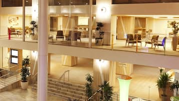 Ropa de cama hipoalergénica, edredón y minibar