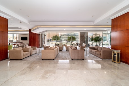Lobby. Star Metro Deira Hotel Apartments
