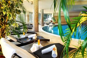 Piscine couverte, piscine extérieure