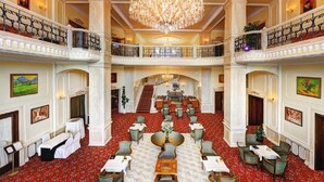 Lobby - Grand Hotel Praha (Vysoké Tatry)