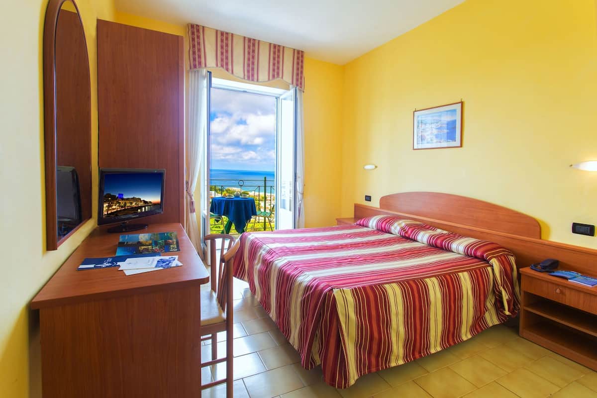 Minibar, in-room safe, desk, cribs/infant beds