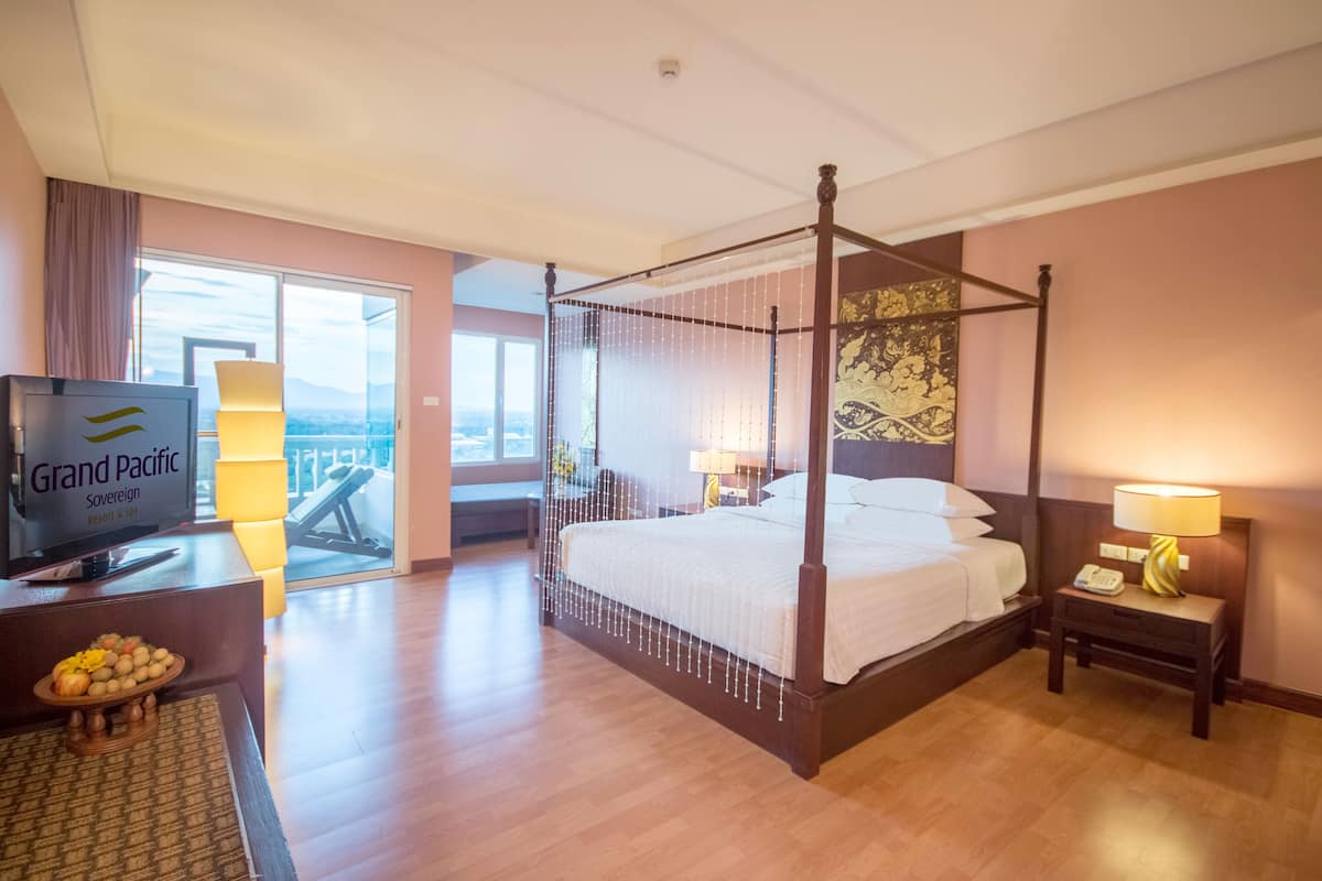 ห้องดีลักซ์, วิวภูเขา | เครื่องนอนระดับพรีเมียม, มินิบาร์, ตู้นิรภัยในห้องพัก, โต๊ะทำงาน