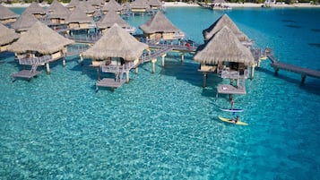 Bungalow, 1 King Bed, Ocean View, Overwater