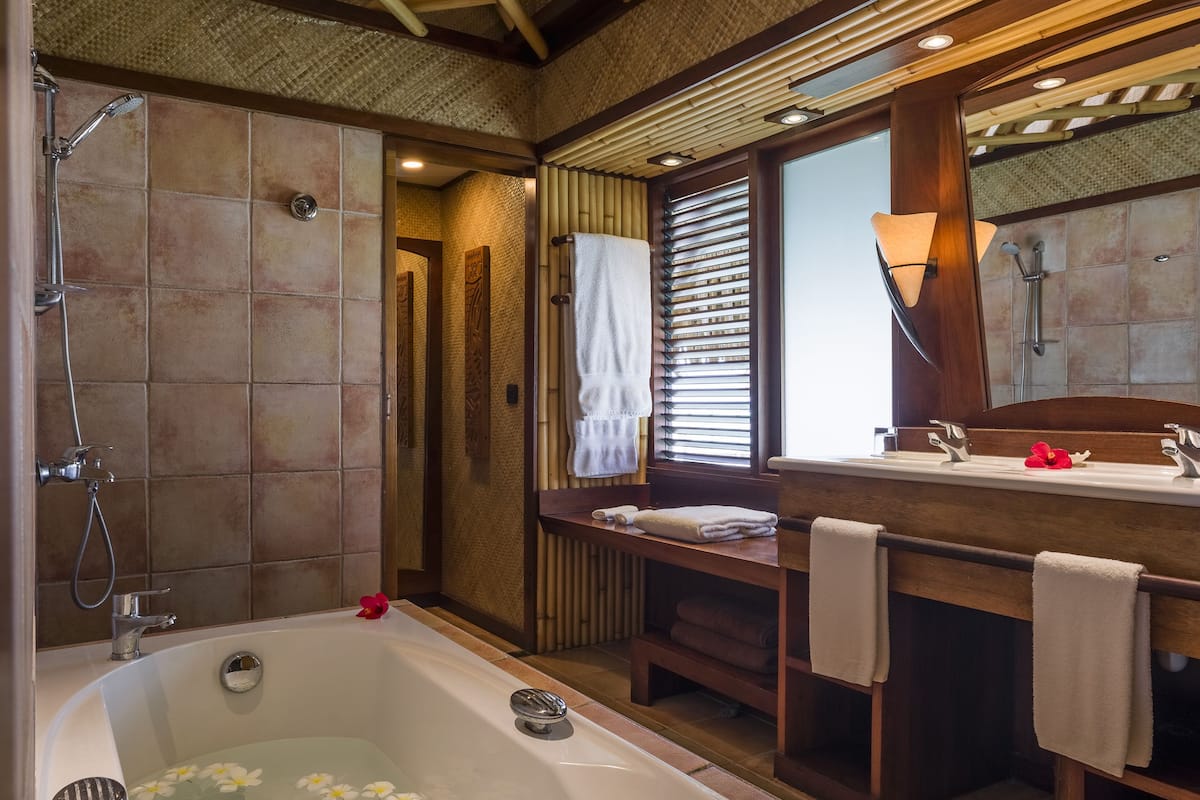 separate bathtub and shower, deep-soaking bathtub, free toiletries