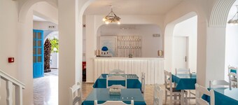 Ikaros Hotel