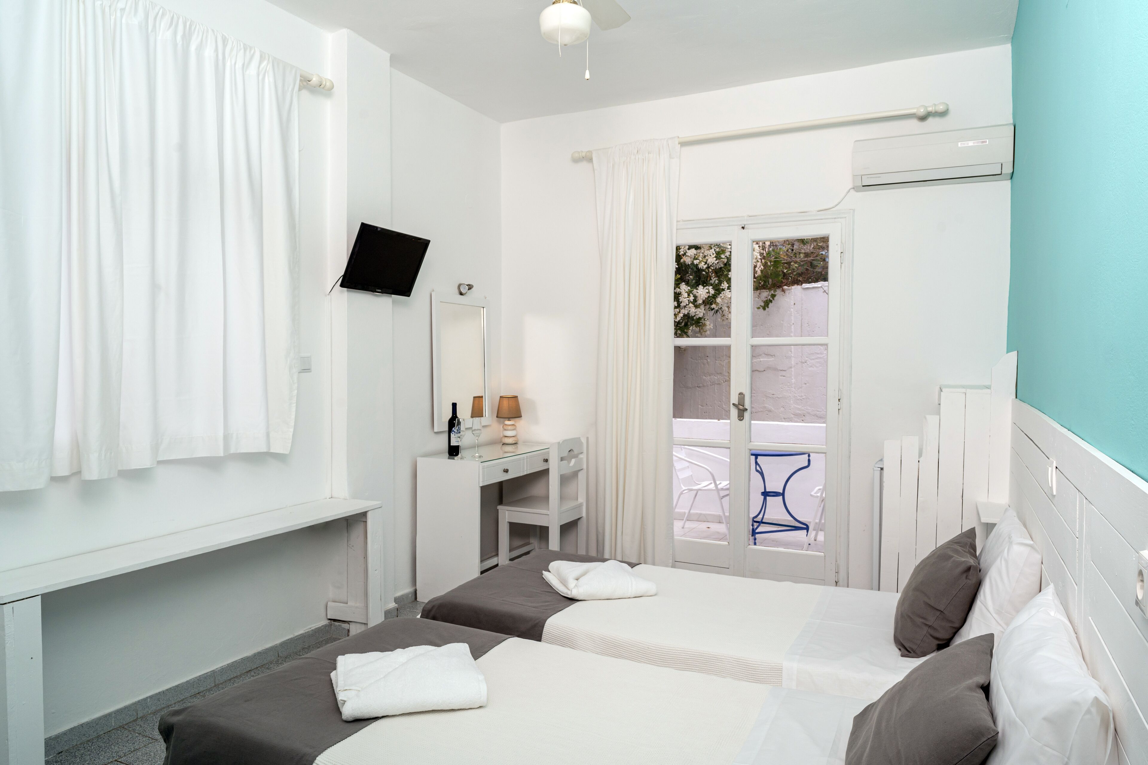 Escriptori, habitacions insonoritzades, wifi gratuïta i roba de llit 