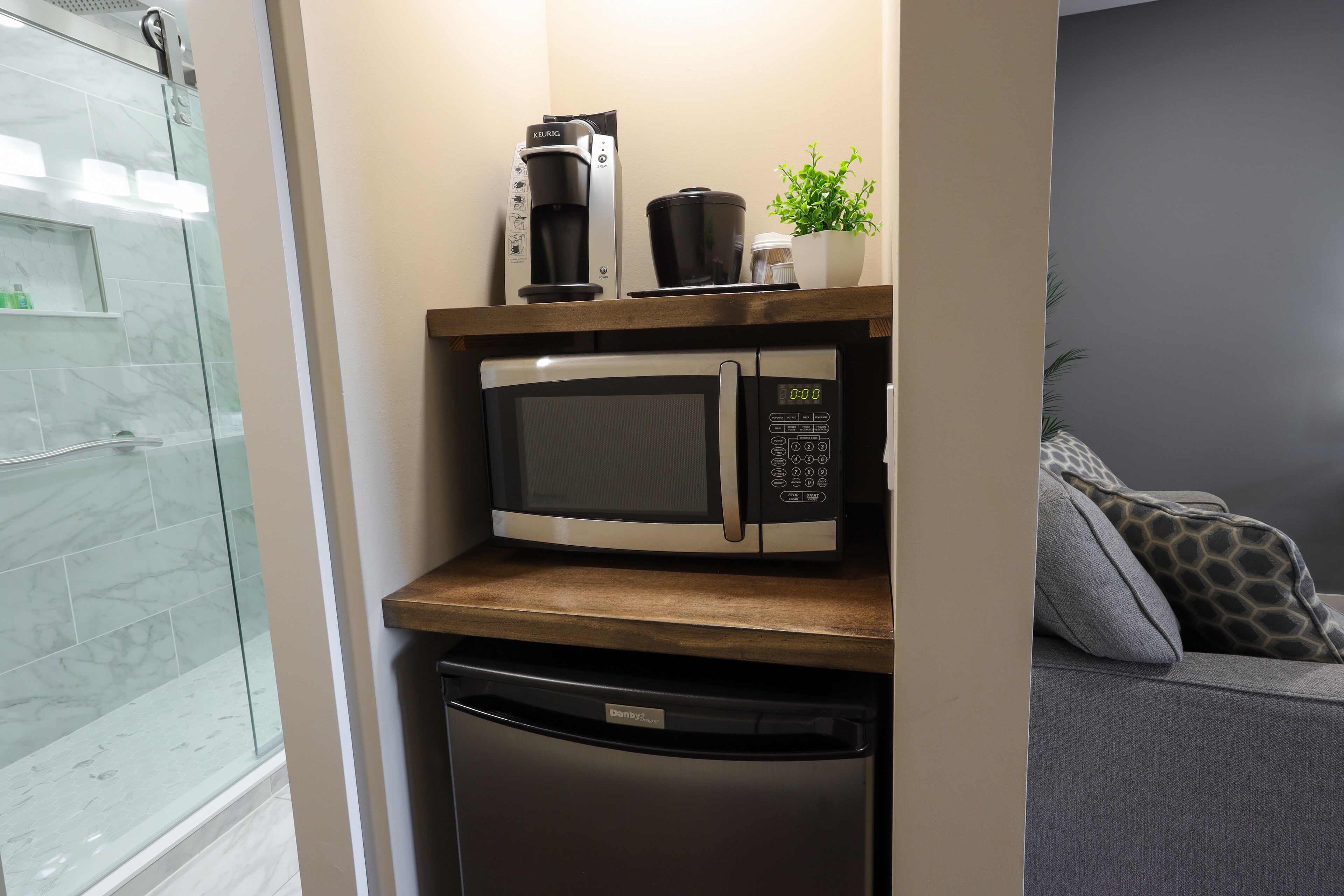 deluxe double room, 1 king bed with sofa bed, pool view | 1 bedroom, premium bedding, individually decorated