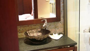 Shower, free toiletries, hair dryer, slippers