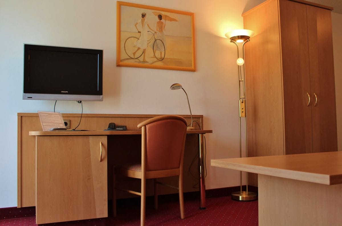 Comfort Single Room (Breakfast Excluded) | Select Comfort beds, minibar, in-room safe, individually decorated