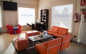 로비 좌석 공간