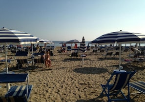 Beach nearby - Hotel Miramare Inn (Mondolfo)