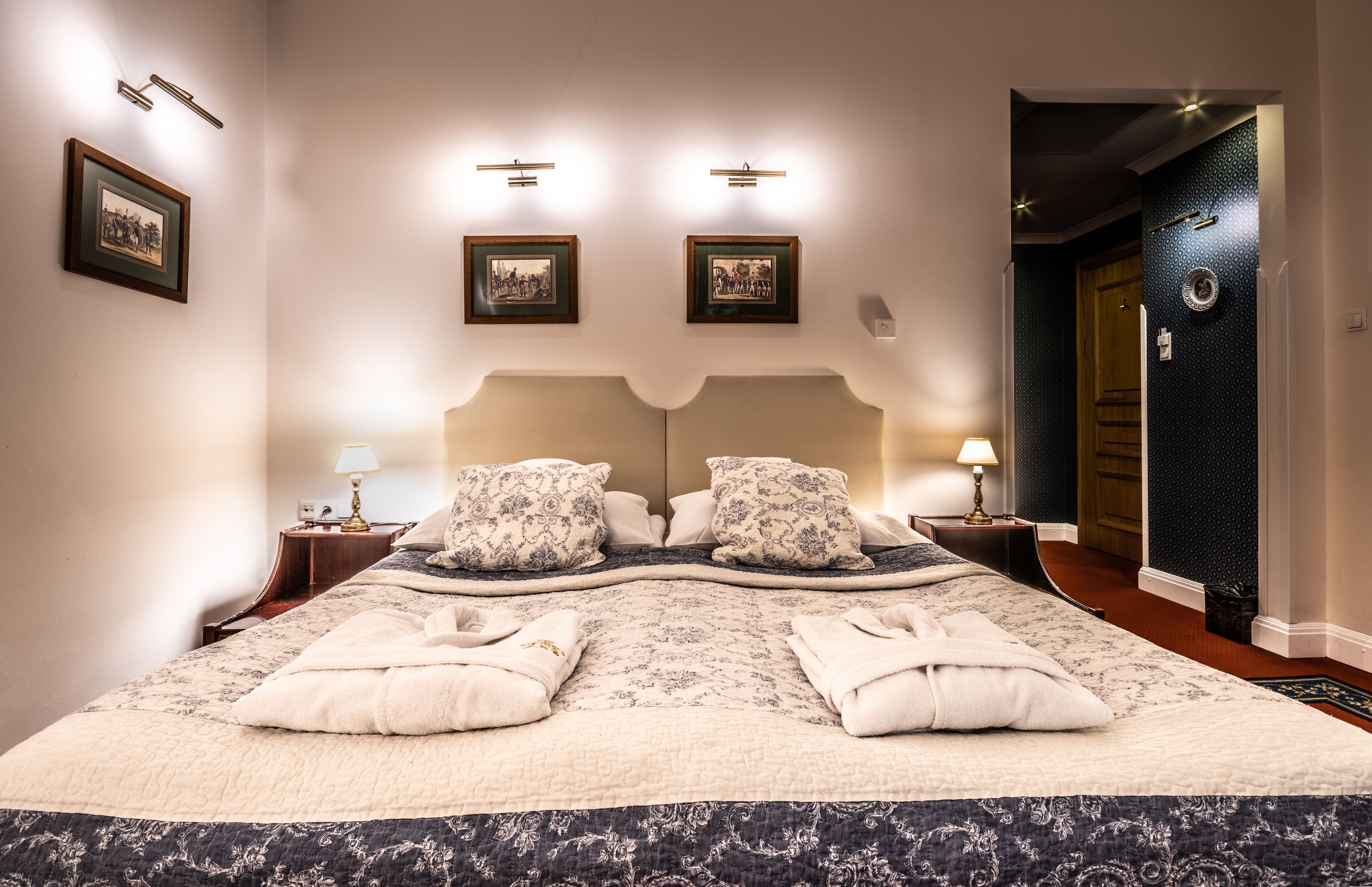 deluxe double room | hypo-allergenic bedding, minibar, in-room safe, individually decorated