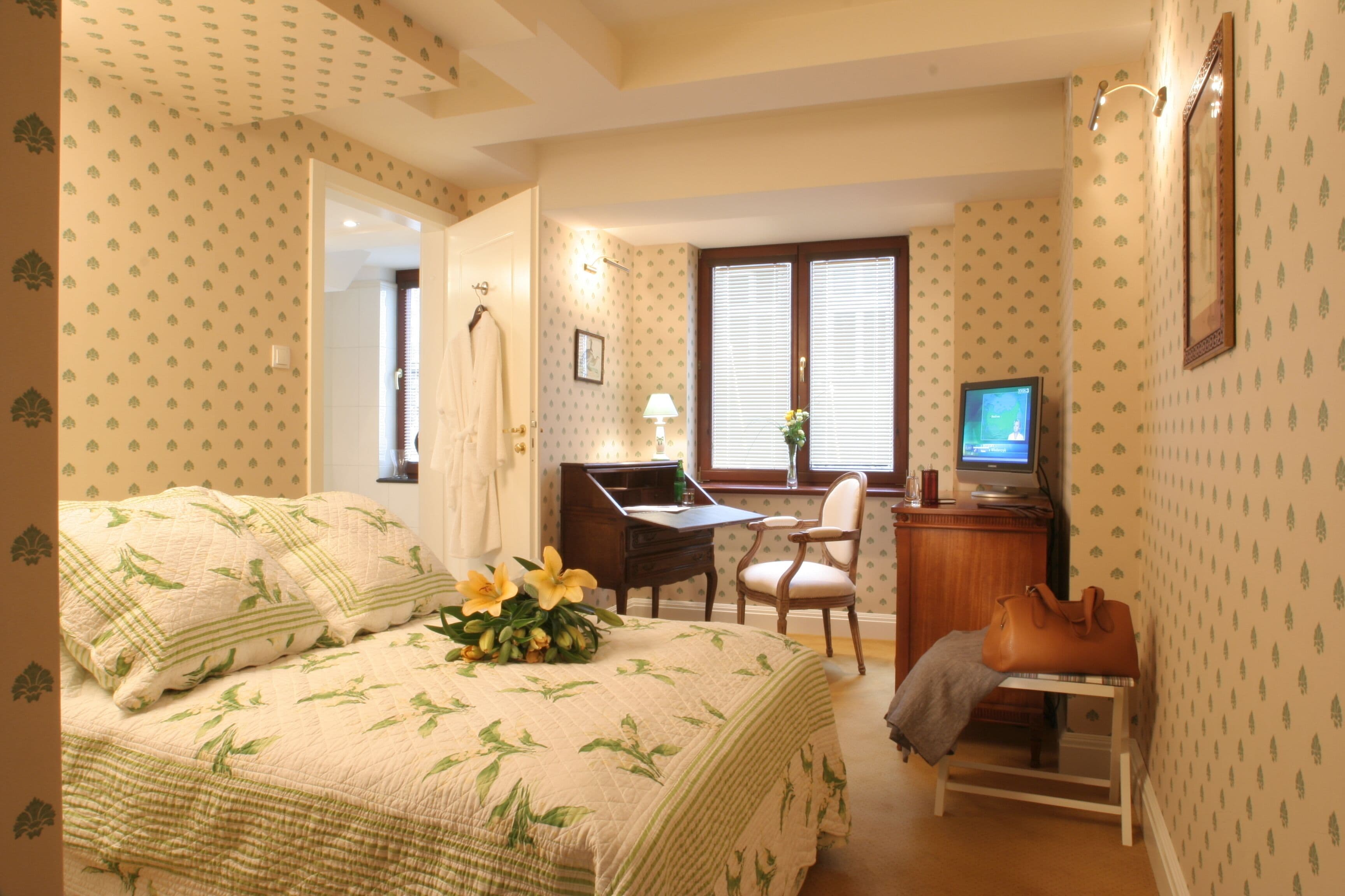 standard single room | hypo-allergenic bedding, minibar, in-room safe, individually decorated