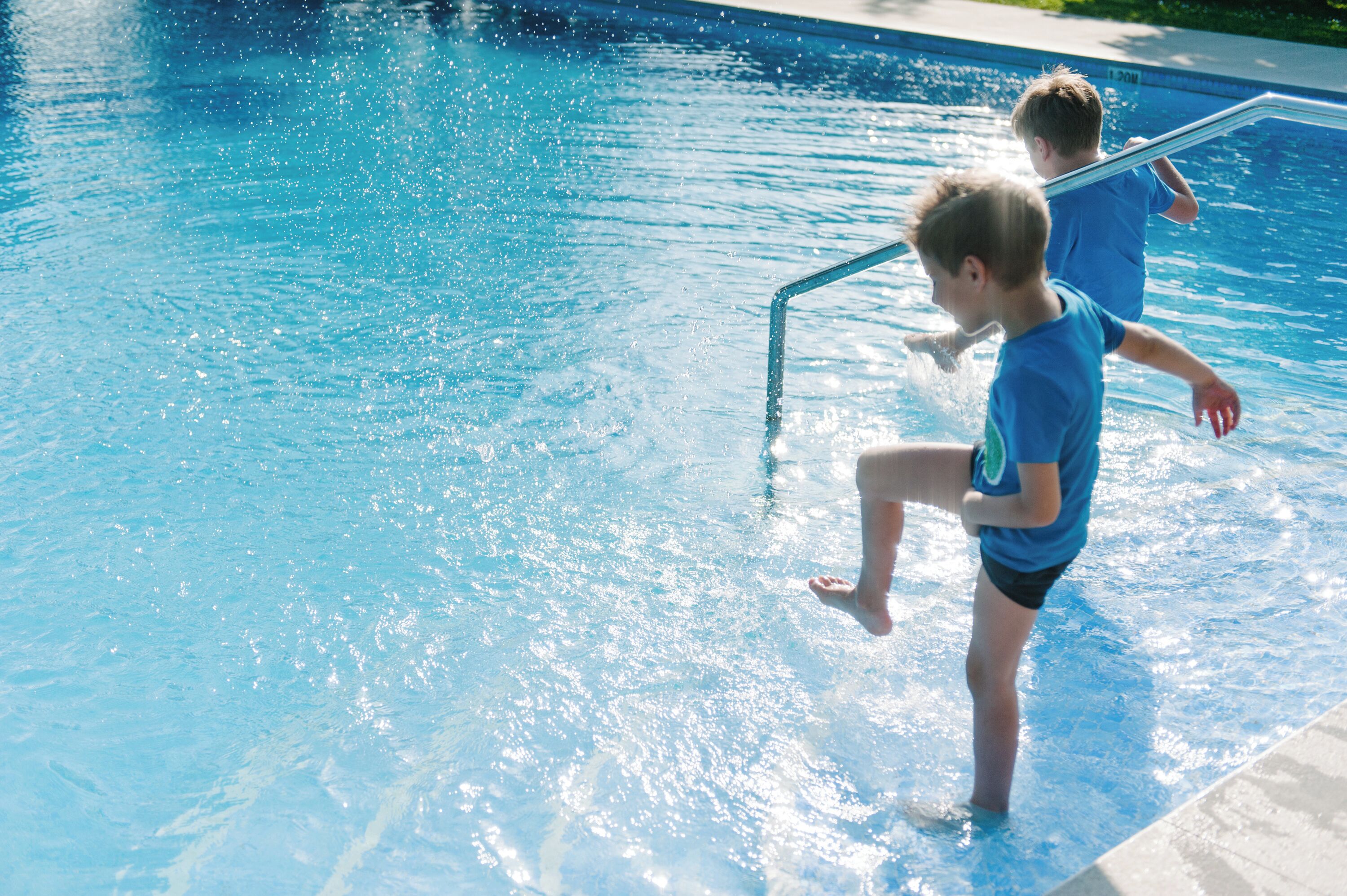 Indoor pool, outdoor pool