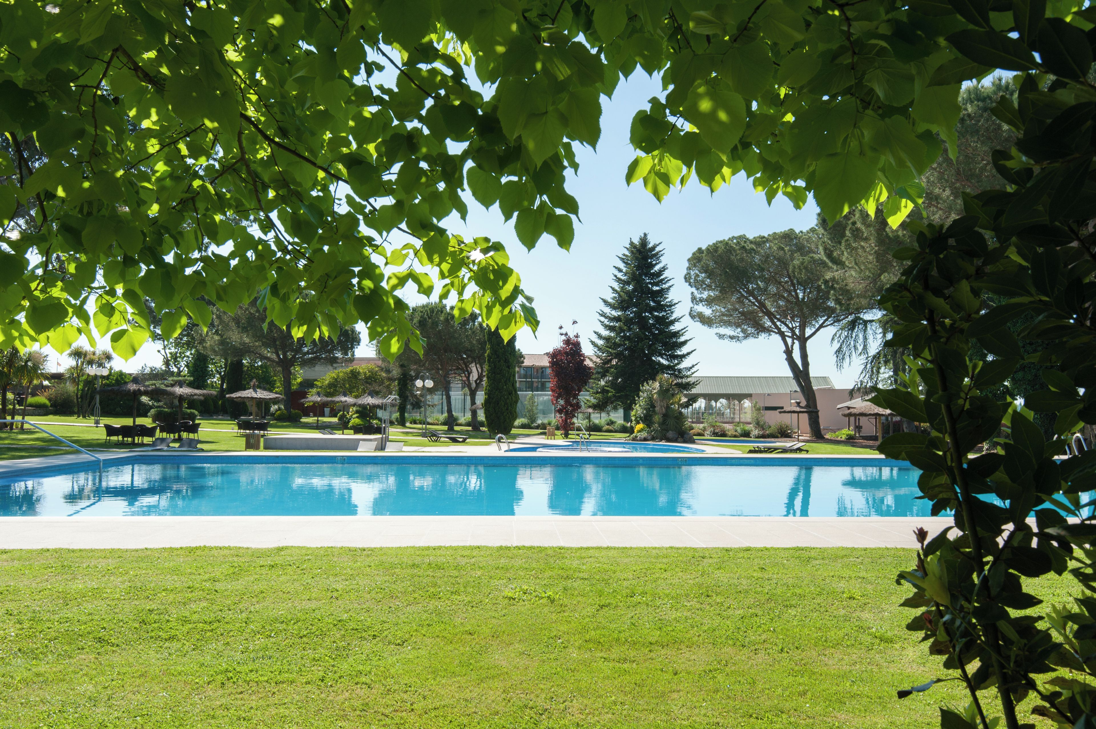 Indoor pool, outdoor pool