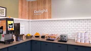 Free daily continental breakfast