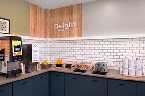 Desayuno continental gratuito y diario