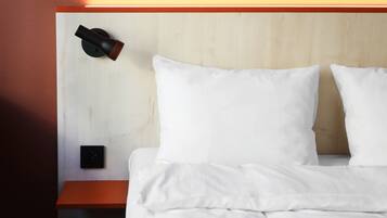 Blackout drapes, free WiFi, bed sheets