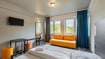 Bureau, rideaux occultants, fer et planche à repasser, Wi-Fi gratuit