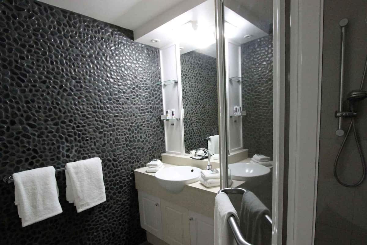 Studio, 1 King-Bett | Hochwertige Bettwaren, Minibar, Schreibtisch